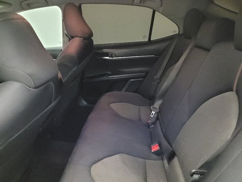 Used 2020 Toyota Camry LE image 18