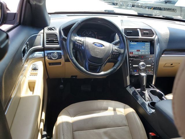 Used 2017 Ford Explorer Limited FWD image 10