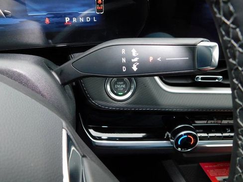 New 2026 Chevrolet Equinox LT w/ Convenience Package II image 33