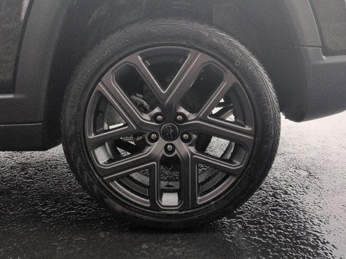 New 2026 Jeep Compass Latitude image 21