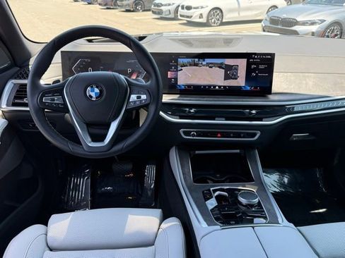 Used 2026 BMW X5 sDrive40i w/ Premium Package RWD image 65