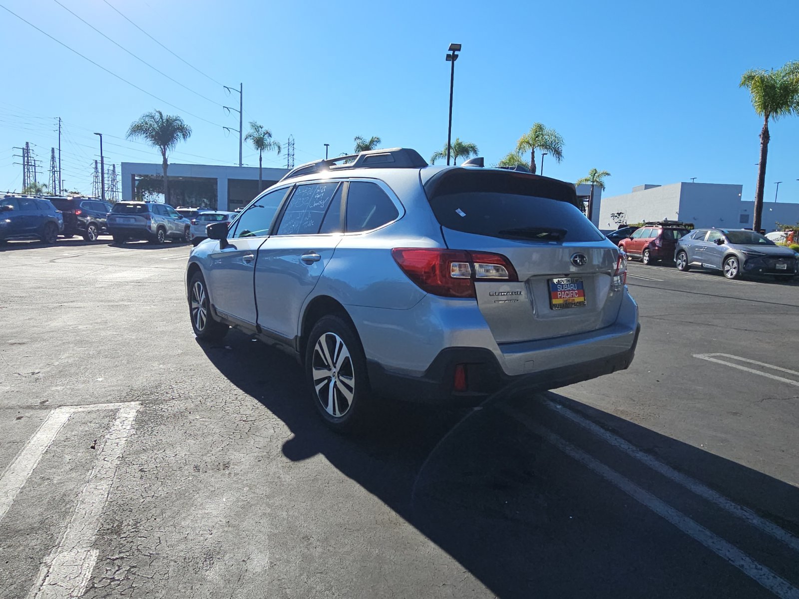Used 2019 Subaru Outback 3.6R Limited AWD/4WD image 5