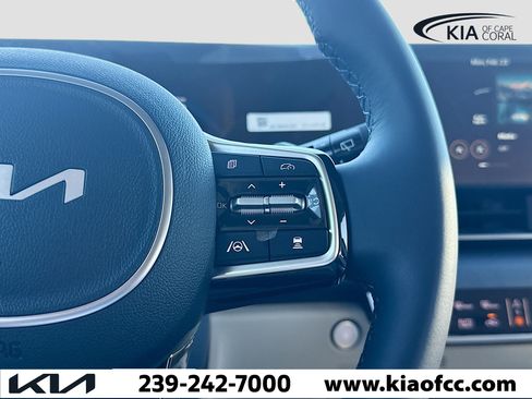 New 2026 Kia Carnival EX FWD image 39