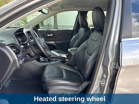 Used 2019 Jeep Cherokee Limited FWD image 16