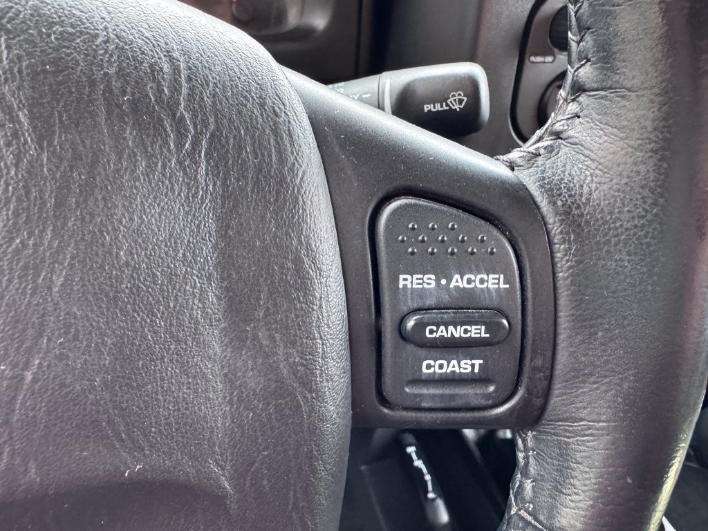 Used 2005 Jeep Wrangler Unlimited w/ Premium Audio Group AWD/4WD image 23