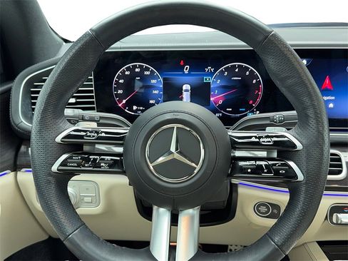 Used 2025 Mercedes-Benz GLS 450 4MATIC w/ AMG Line Exterior image 18