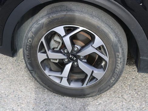 Used 2020 Kia Sportage LX image 8