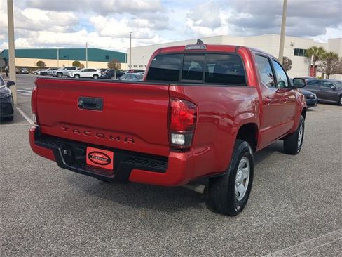 Certified 2022 Toyota Tacoma SR image 4