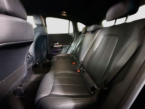 Used 2025 Mercedes-Benz GLA 250 image 25