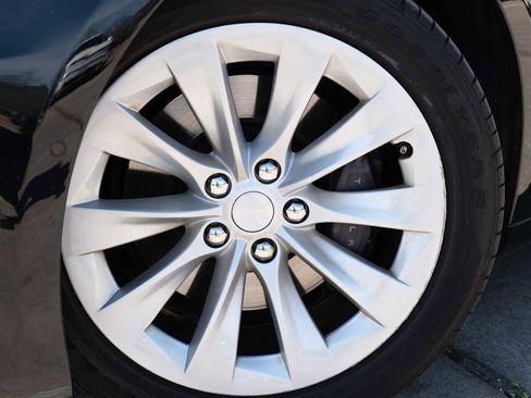 Used 2017 Tesla Model S 75 image 2