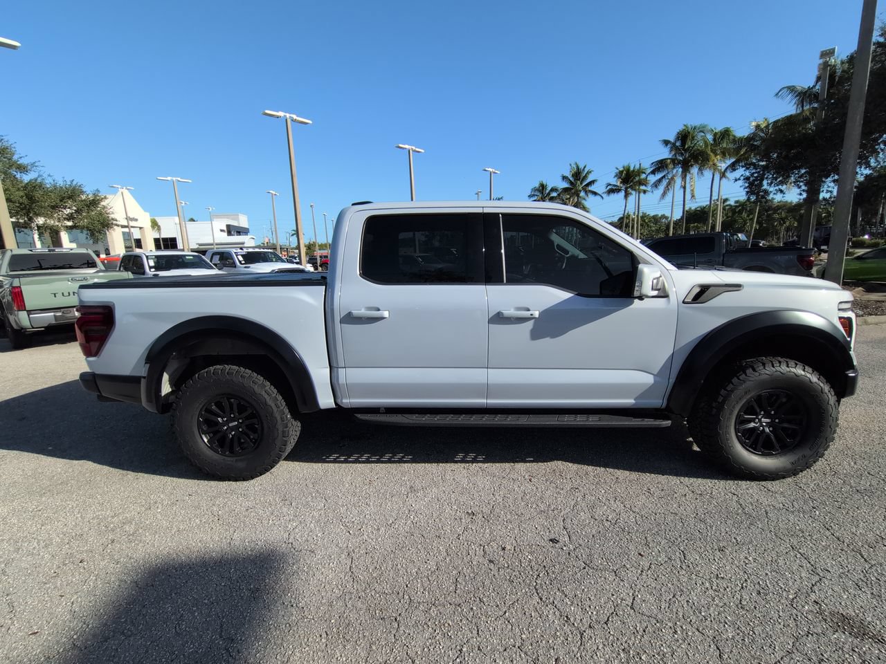 Used 2025 Ford F150 Raptor AWD/4WD image 4