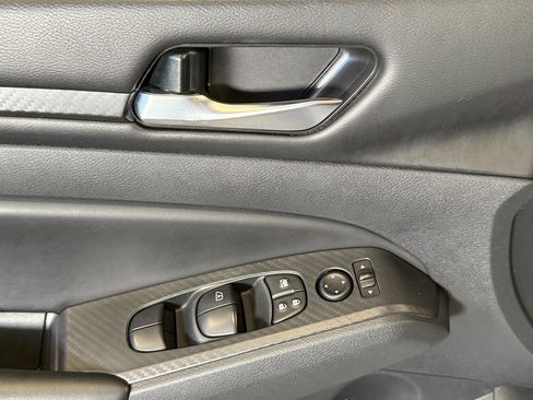 Used 2021 Nissan Altima 2.5 S w/ Driver Assist Package image 18