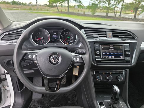 Used 2020 Volkswagen Tiguan S AWD/4WD image 12