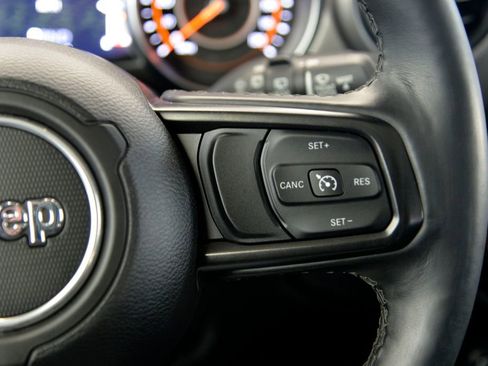 Used 2021 Jeep Wrangler Unlimited Sport image 23