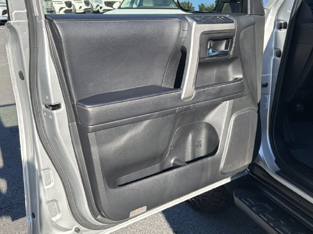 Used 2022 Toyota 4Runner SR5 Premium AWD/4WD image 12