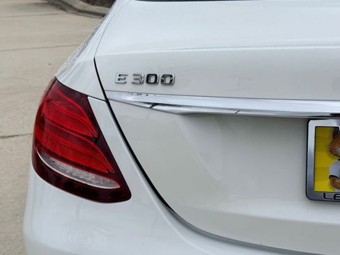 Used 2017 Mercedes-Benz E 300 image 13