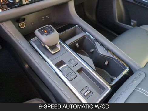 New 2026 Nissan Pathfinder SL image 16