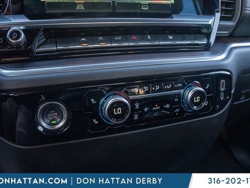 Used 2024 GMC Sierra 1500 SLT image 9