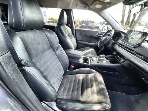 Used 2023 Mitsubishi Outlander SE image 27