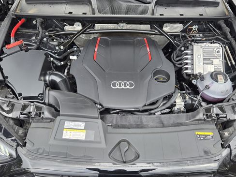 Used 2023 Audi SQ5 Prestige w/ Prestige Package image 12