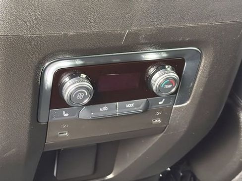 Certified 2025 GMC Yukon XL Denali image 15