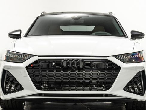 Used 2025 Audi RS 6 performance image 4