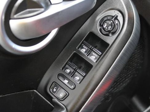 Used 2017 FIAT 500X Trekking FWD image 9