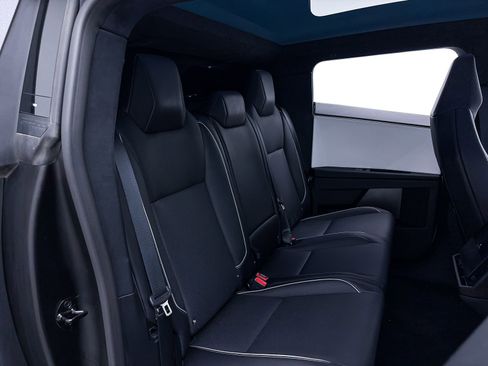 Used 2024 Tesla Cybertruck Cyberbeast image 31