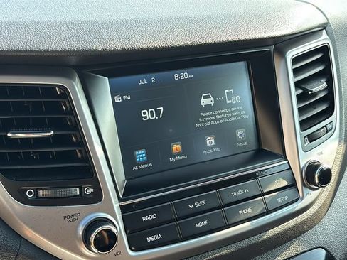 Used 2018 Hyundai Tucson Value AWD/4WD image 17