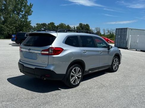 Used 2021 Subaru Ascent Limited w/ Technology Package AWD/4WD image 3