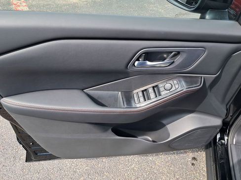 New 2026 Nissan Rogue SV AWD/4WD image 11