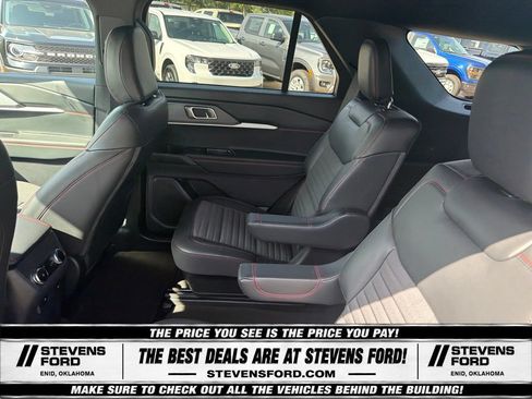 Used 2025 Ford Explorer ST-Line AWD/4WD image 32