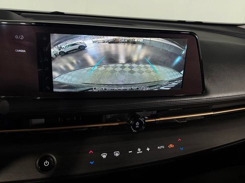 Used 2023 Nissan Ariya FWD image 18