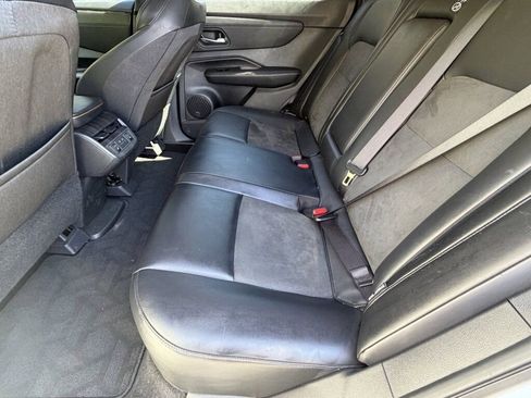 Certified 2023 Nissan Ariya FWD image 28