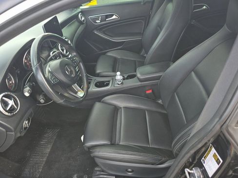Used 2019 Mercedes-Benz CLA 250 image 5