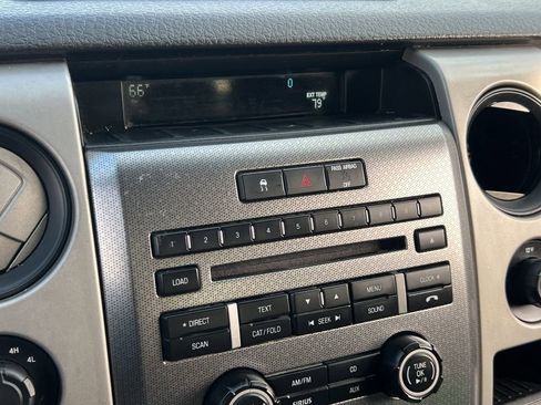 Used 2010 Ford F150 Raptor image 26