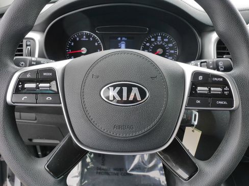 Used 2020 Kia Sorento L FWD image 25