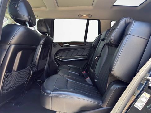 Used 2014 Mercedes-Benz GL 450 4MATIC w/ Lighting Package image 20