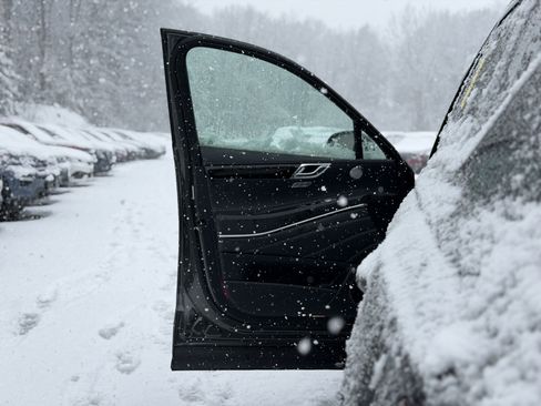 Used 2025 Genesis GV80 2.5T Standard image 20