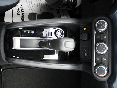 New 2025 Nissan Versa SV w/ Trunk Package image 15