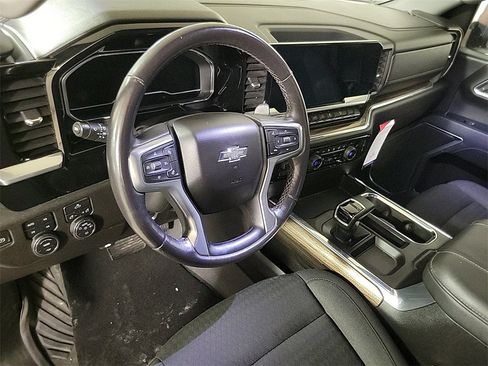 Used 2023 Chevrolet Silverado 1500 RST image 13