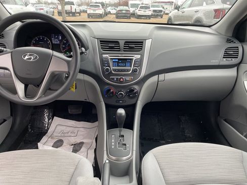 Used 2017 Hyundai Accent SE image 11