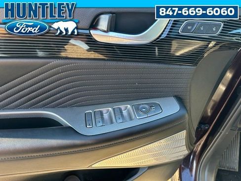 Used 2024 Hyundai Palisade Calligraphy image 21