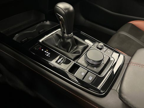 Used 2024 MAZDA CX-30 Carbon image 30