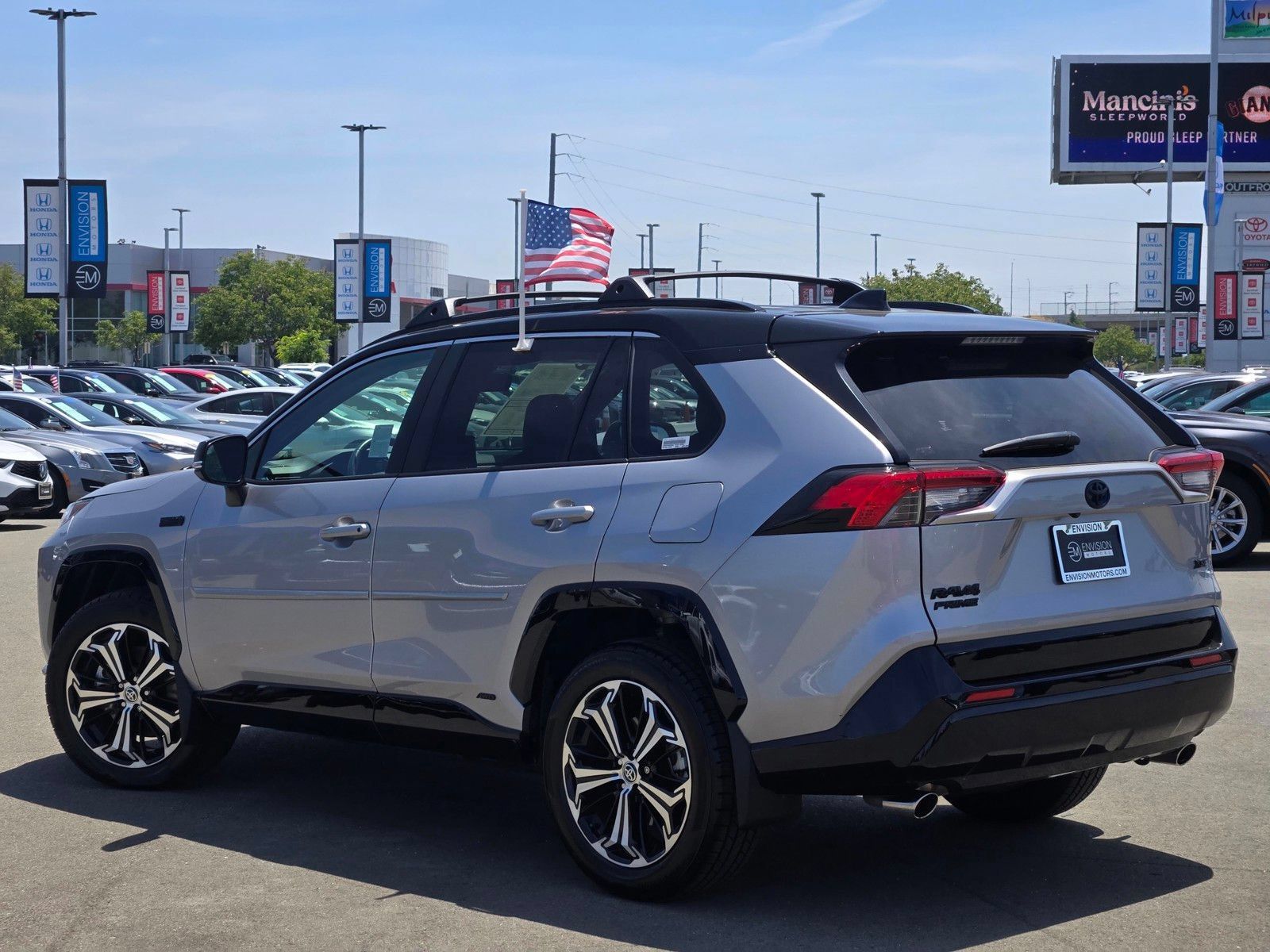 Used 2024 Toyota RAV4 XSE w/ Weather Package AWD/4WD image 5