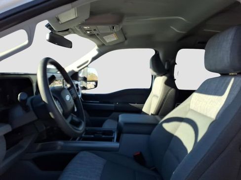 New 2026 Ford F250 XLT w/ XLT Premium Package image 6