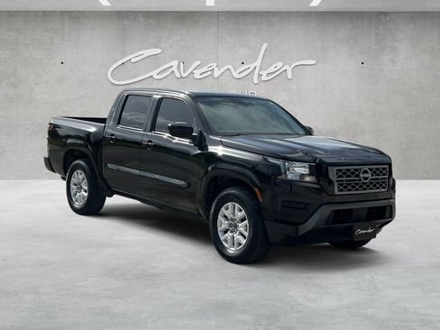 Used 2022 Nissan Frontier SV w/ SV Premium Package AWD/4WD image 2