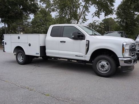 New 2026 Ford F350 XL w/ XL Chrome Package AWD/4WD image 2