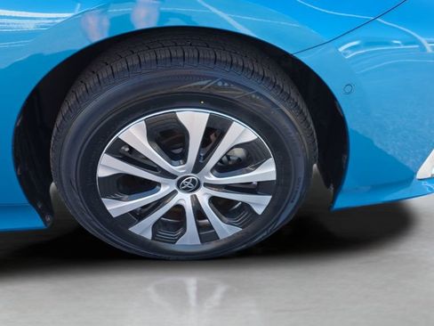 Used 2021 Toyota Prius Prime Limited FWD image 25