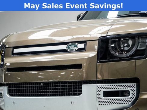 Used 2022 Land Rover Defender 110 XS Edition AWD/4WD image 2